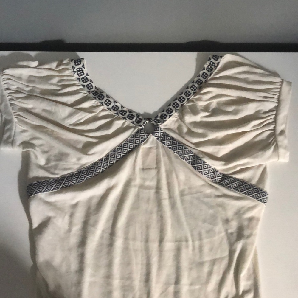 blouse - Picture 3 of 5